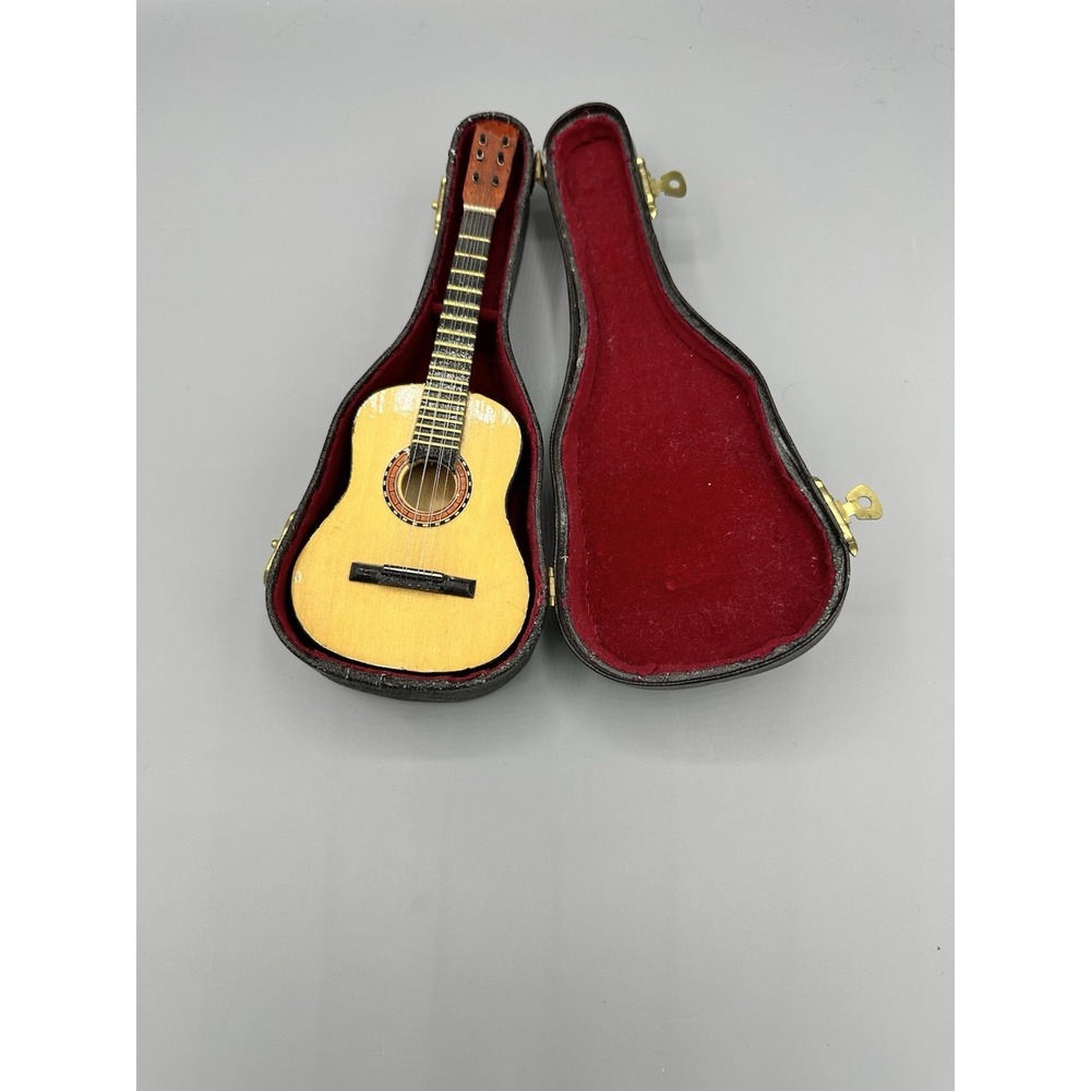 Vintage Promotional Miniature‎ Washburn Guitar With Case